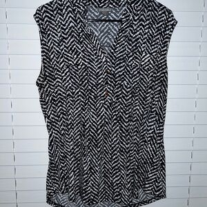 Roz & Ali Chevron Striped Blouse